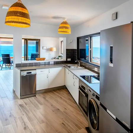 Casa Balcon Al Mar דירה