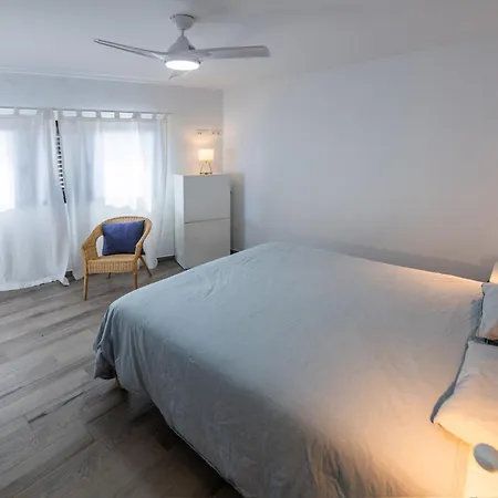 Casa Balcon Al Mar شقة