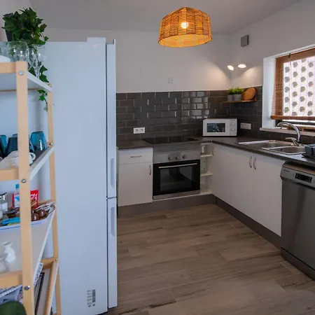 Casa Balcon Al Mar شقة *